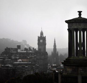silhouette of big ben surrounded by fog during daytime