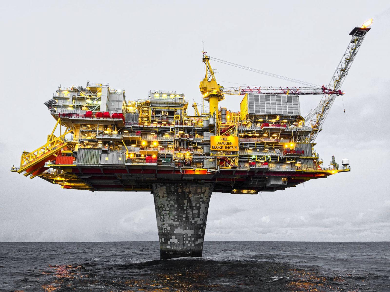 offshore drilling rig on body of water