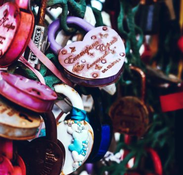 blue and pink bicycle chain