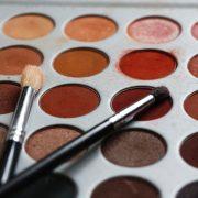 black and silver makeup brush