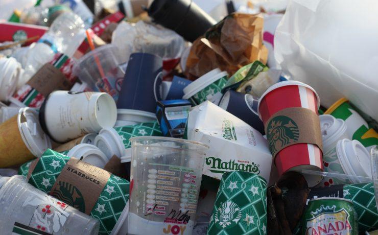 assorted-color disposable cup lot