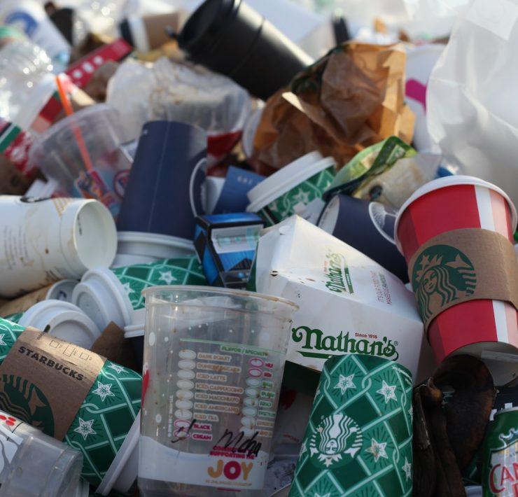 assorted-color disposable cup lot