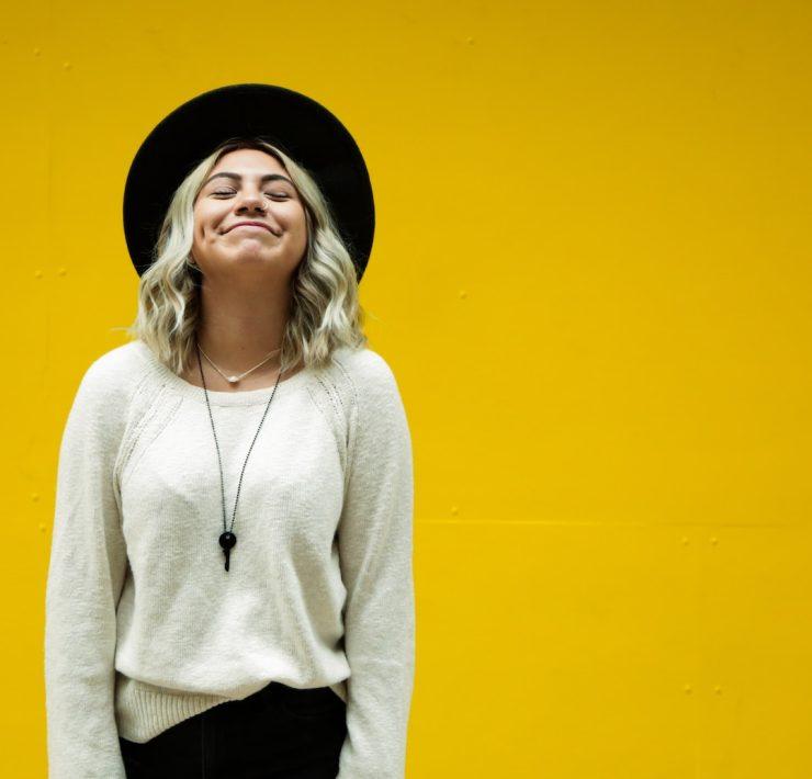 women's white long sleeve shirt